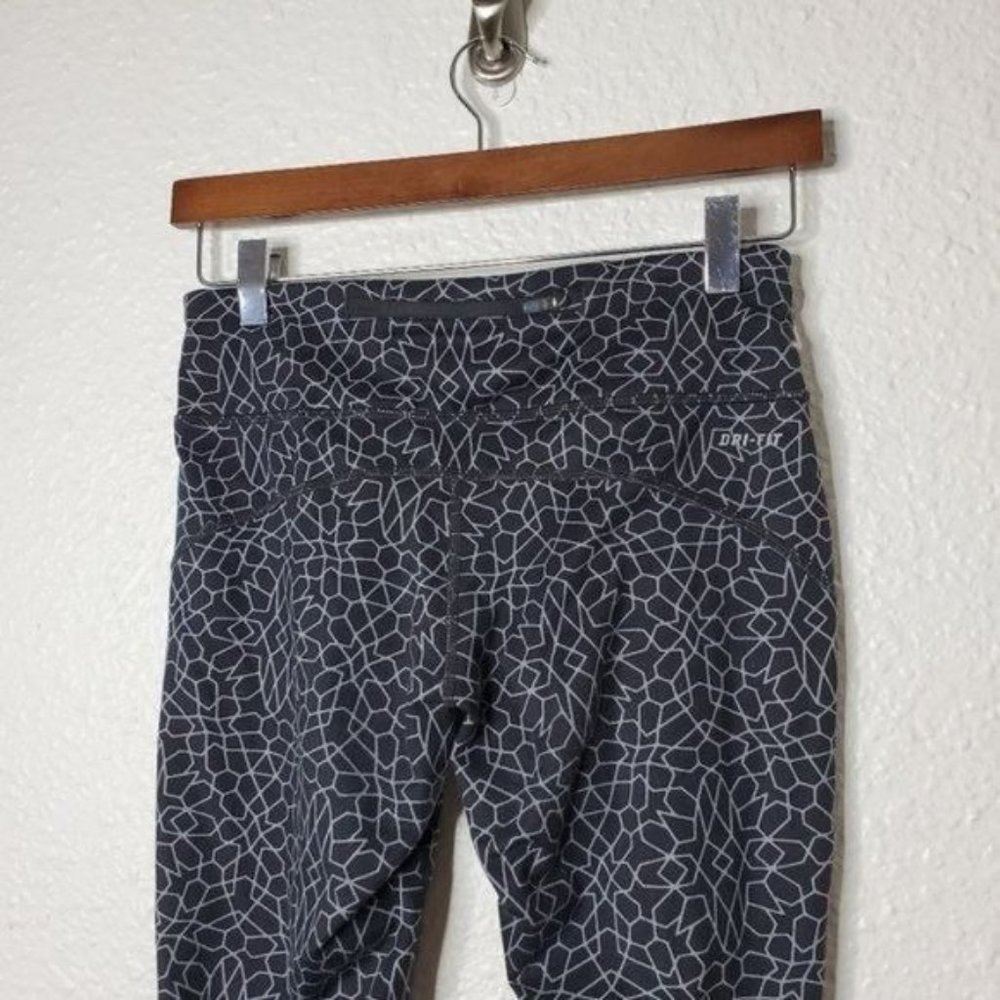 Nike Epic Run Women's Training Cropped Leggings - Picture 4 of 6